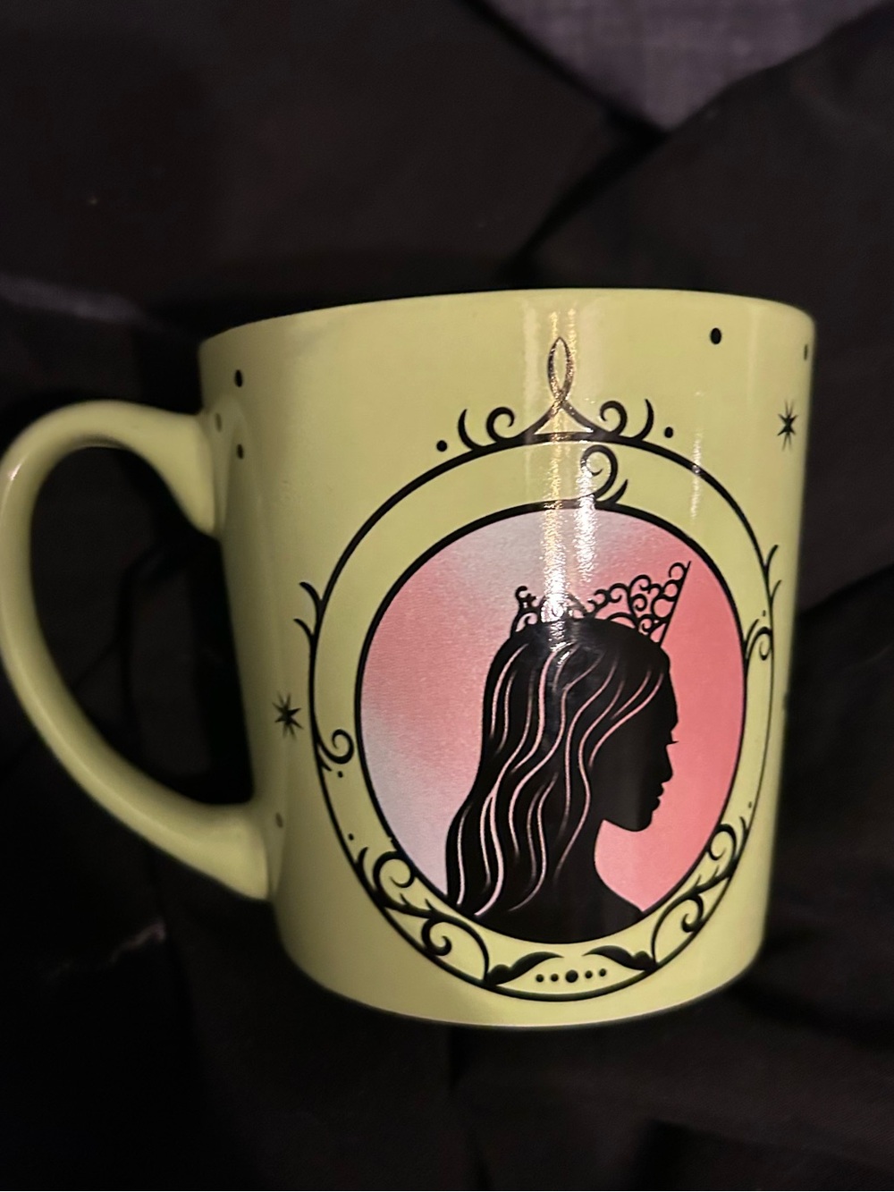 Wicked: Princess Silhouette Ceramic Mug - Light Green & Pink